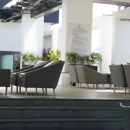 นากี สวีท แอท ซิลเวอร์ทาวน์ Hotel พนมเปญ ภายนอก รูปภาพ