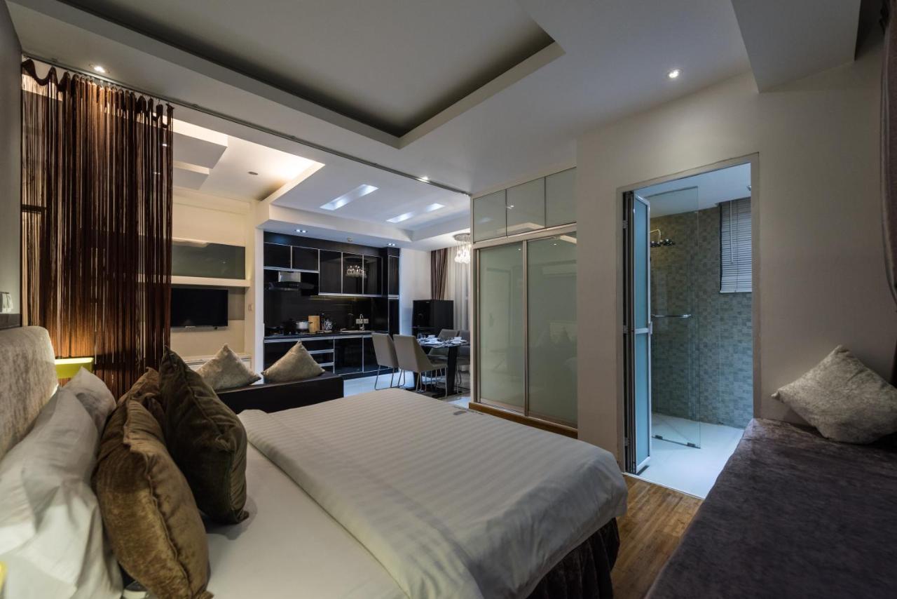 นากี สวีท แอท ซิลเวอร์ทาวน์ Hotel พนมเปญ ภายนอก รูปภาพ