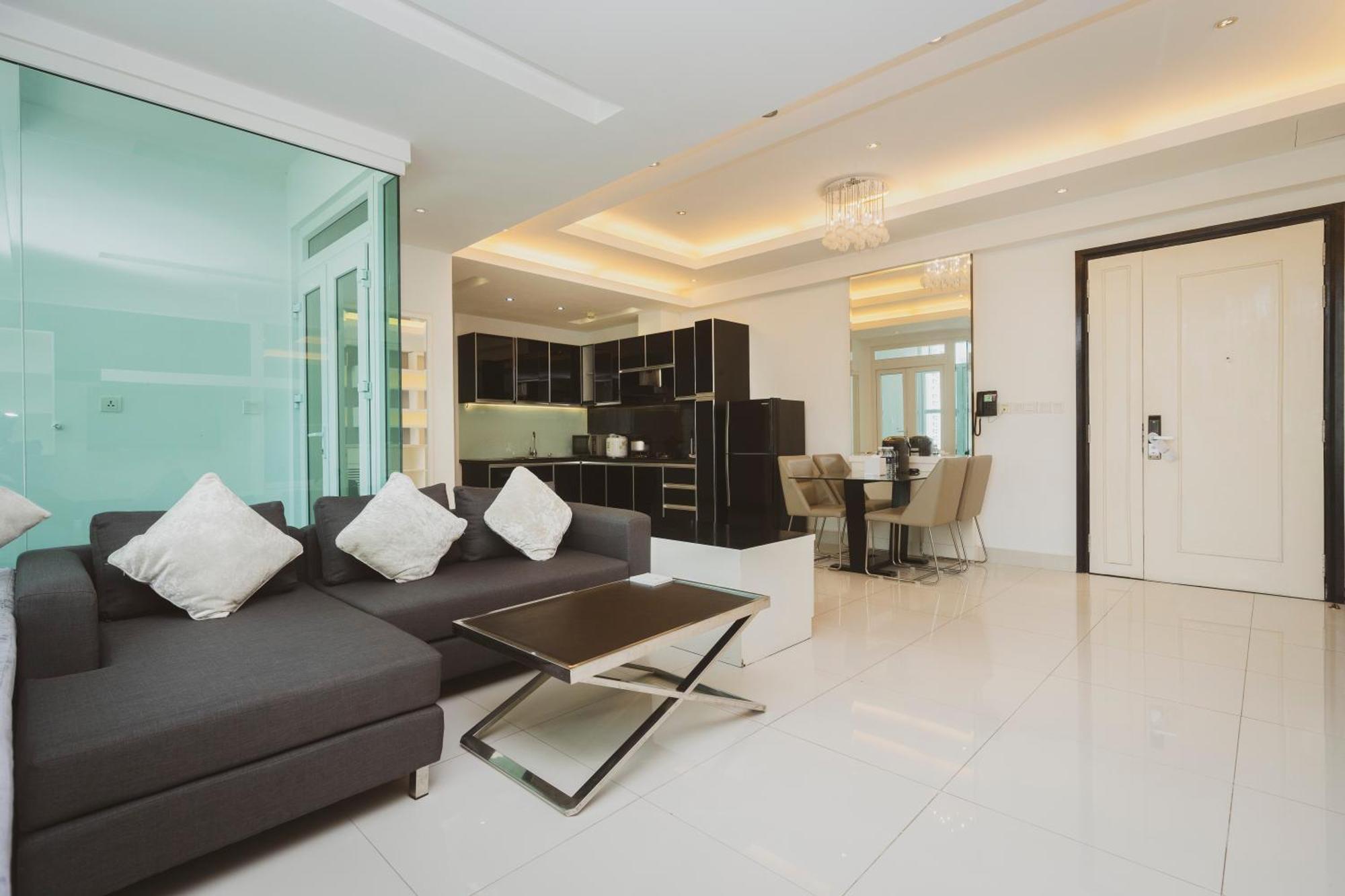 นากี สวีท แอท ซิลเวอร์ทาวน์ Hotel พนมเปญ ภายนอก รูปภาพ