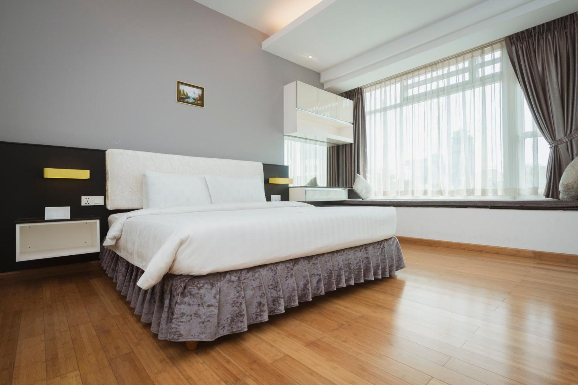 นากี สวีท แอท ซิลเวอร์ทาวน์ Hotel พนมเปญ ภายนอก รูปภาพ