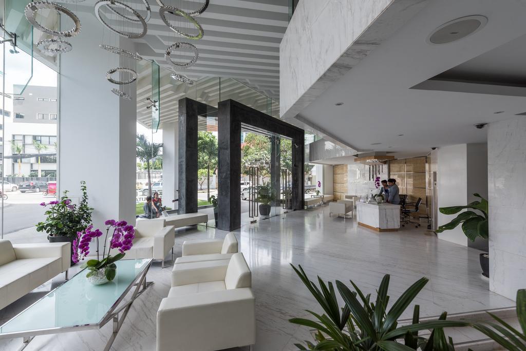 นากี สวีท แอท ซิลเวอร์ทาวน์ Hotel พนมเปญ ภายนอก รูปภาพ